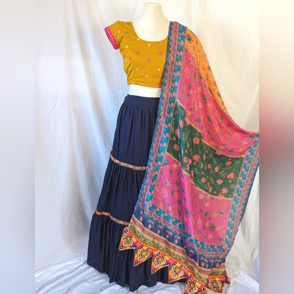Navratri Garba Chaniya choli / lehnga choli